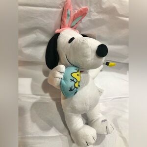 Peanuts Snoopy with pink‎ bunny ears side stepping dancing plushie new